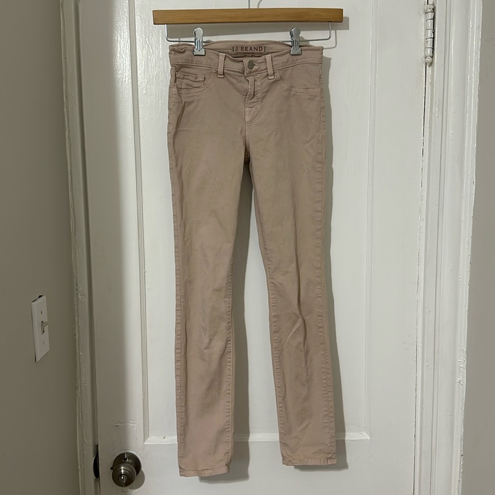 J Brand sz 26 skinny leg jeans, “nude” colored - (light peach)- great condition